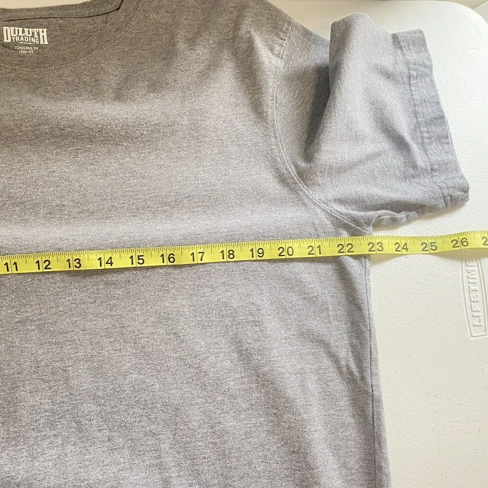 Duluth Trading Co Mens Longtail T Trim Fit Short Sleeve T-shirt Gray Size Large